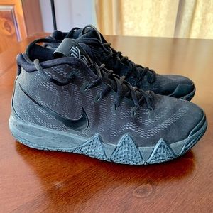 Kirie Irving 4 Triple Black “blackout” Nike Basketball Shoes *Discontinued*